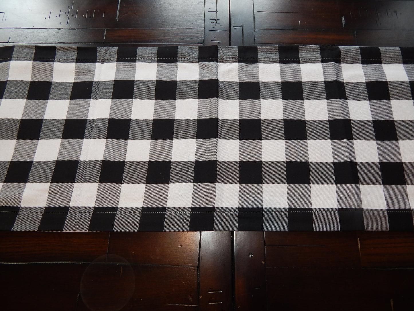 Plaid Table Runner | Red Plaid | White Plaid | Farmhouse | Plaid Decoration | Dining Room | Housewarming Gift