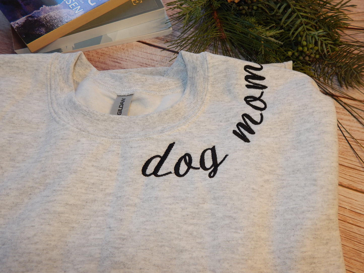 Dog Mom | Crewneck Sweatshirt | Dog lover | Pet | Custom Sweatshirt | Love | Gift | Embroidery | Puppy | Name | Paw | Sleeve Embroider |