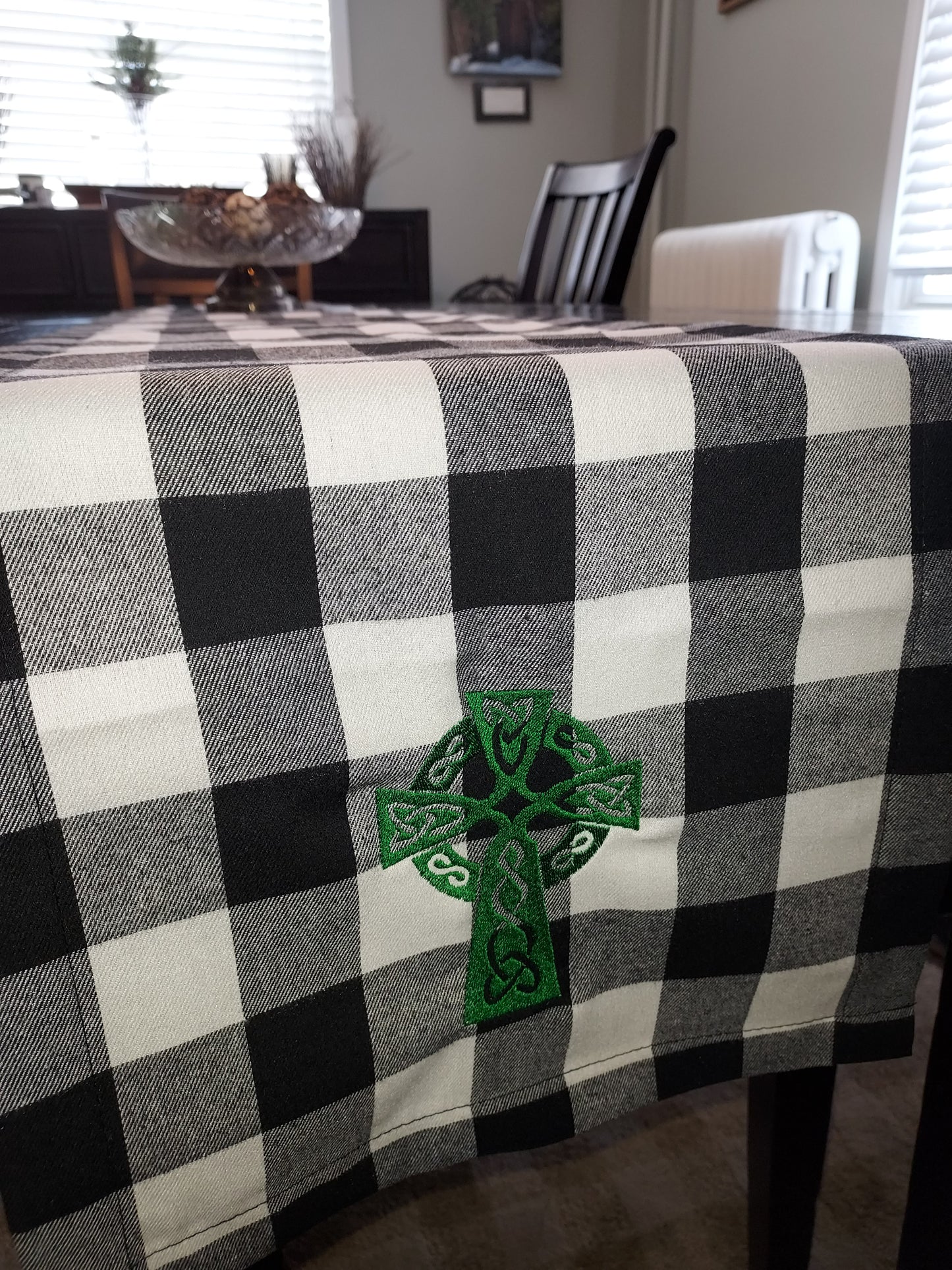 St. Patrick's Day | Kitchen Decoration| Shamrock | Irish | Celtic Cross | Kitchen | Decor | Custom Embroidery | Embroidery | Green | Gift