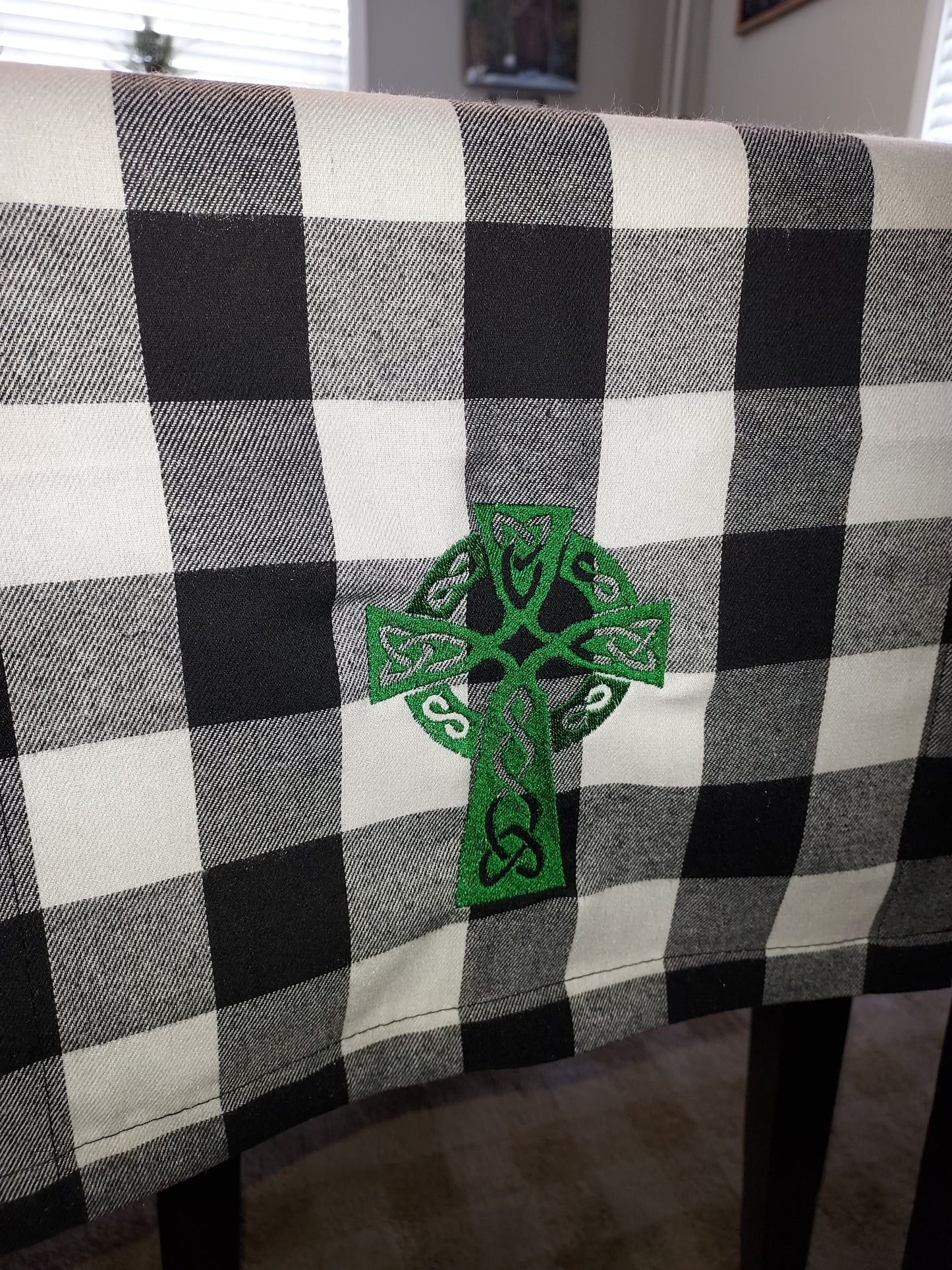 St. Patrick's Day | Kitchen Decoration| Shamrock | Irish | Celtic Cross | Kitchen | Decor | Custom Embroidery | Embroidery | Green | Gift