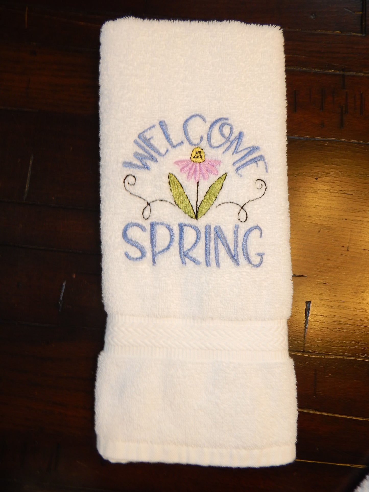 Spring Custom Towel | Seasonal Towel | Spring Towel Set | Gift for Mom | Gift for Her | Housewarming Gift | Spring Flowers | Kitchen | Happy