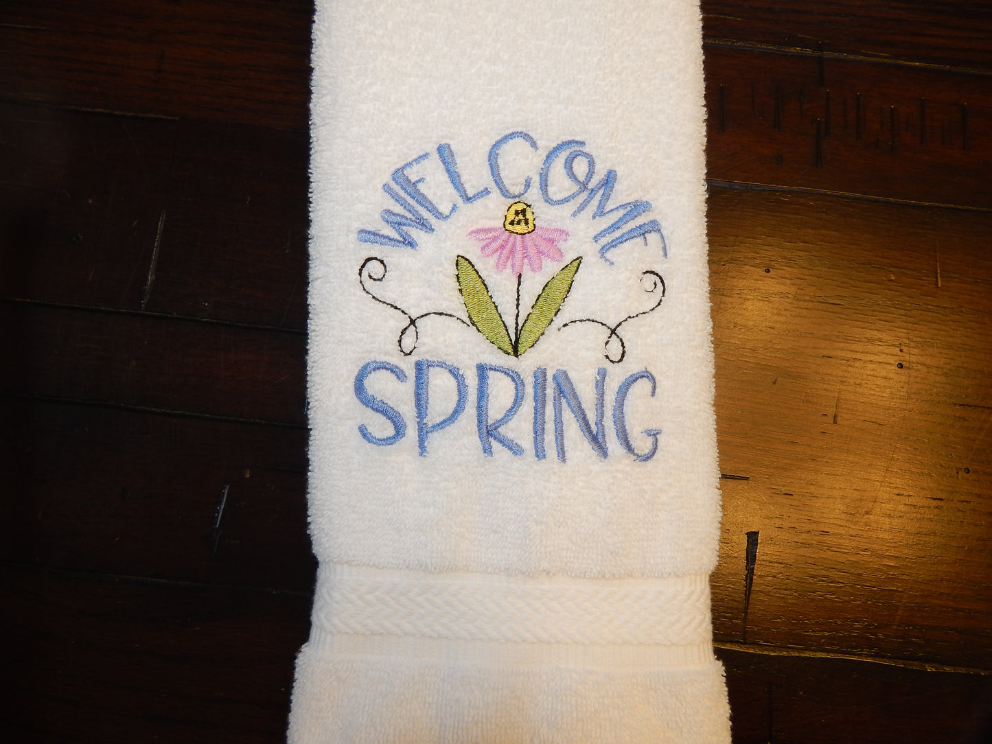 Spring Custom Towel | Seasonal Towel | Spring Towel Set | Gift for Mom | Gift for Her | Housewarming Gift | Spring Flowers | Kitchen | Happy