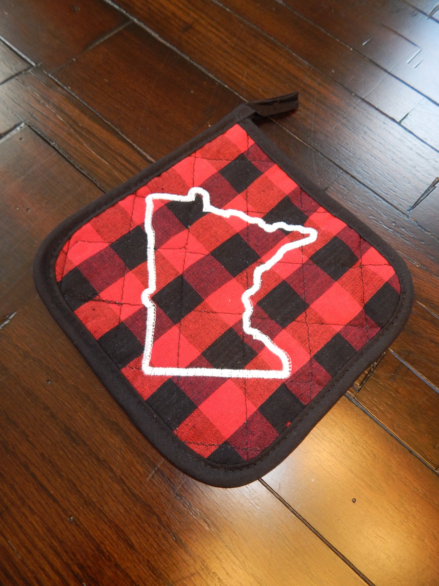 State Kitchen Decoration | Custom State Embroidery | Minnesota | Add City | Wedding Gift | Bridal Shower | Love your State | Buffalo Plaid