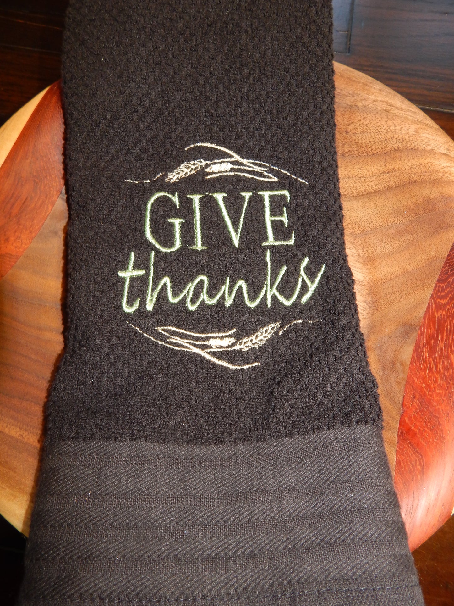 Give Thanks | Fall Towels | Fall Decorations | Thanksgiving Decoration | Host | Hostess Gift | Fall Gift | Gift for her | Thankful | Kitchen