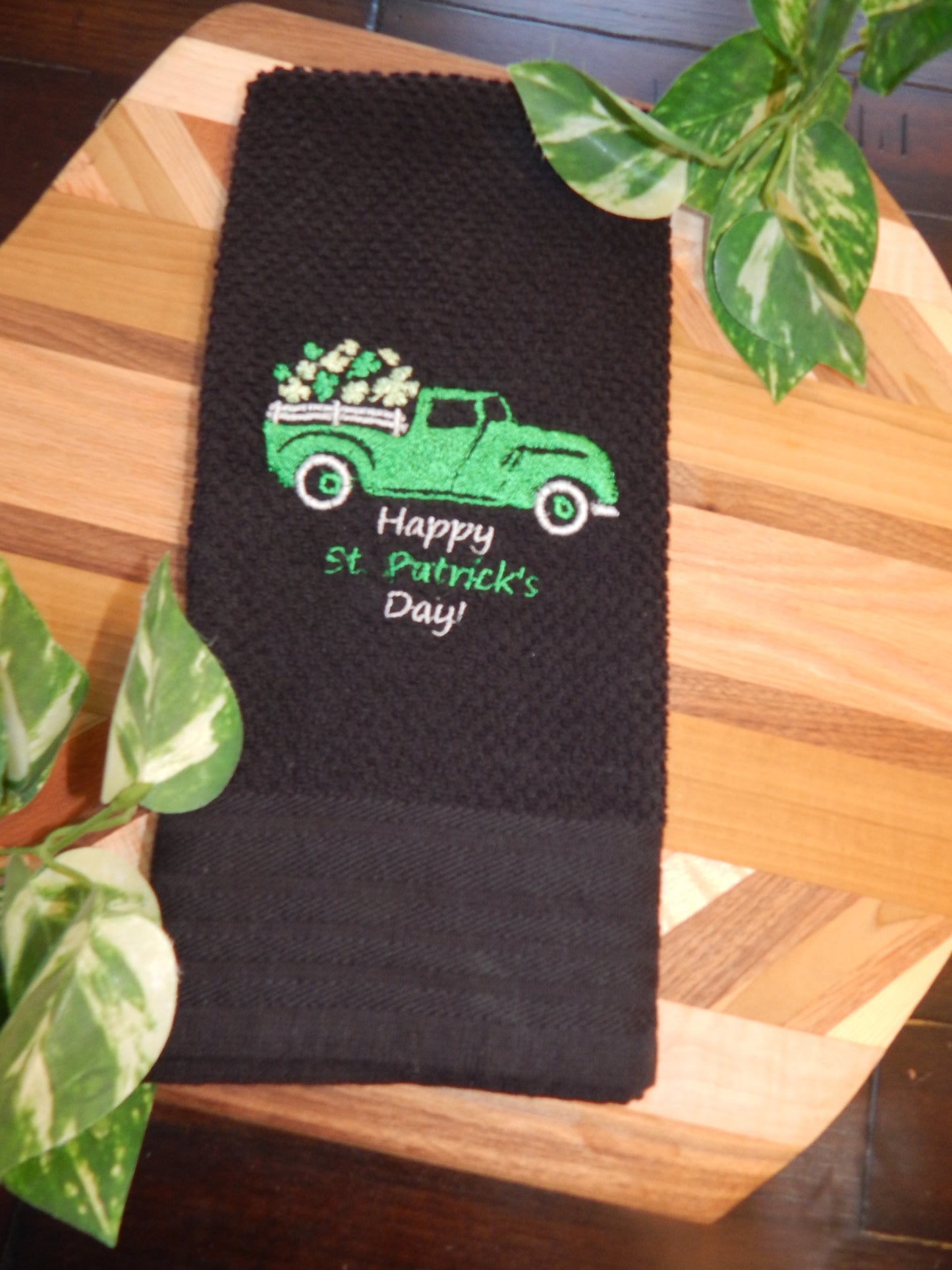 St. Patrick's Day Towel | St. Patty's Day | Embroidered | Decoration | Happy St. Patrick's Day | Kitchen Towel | Bathroom Towel | Shamrock