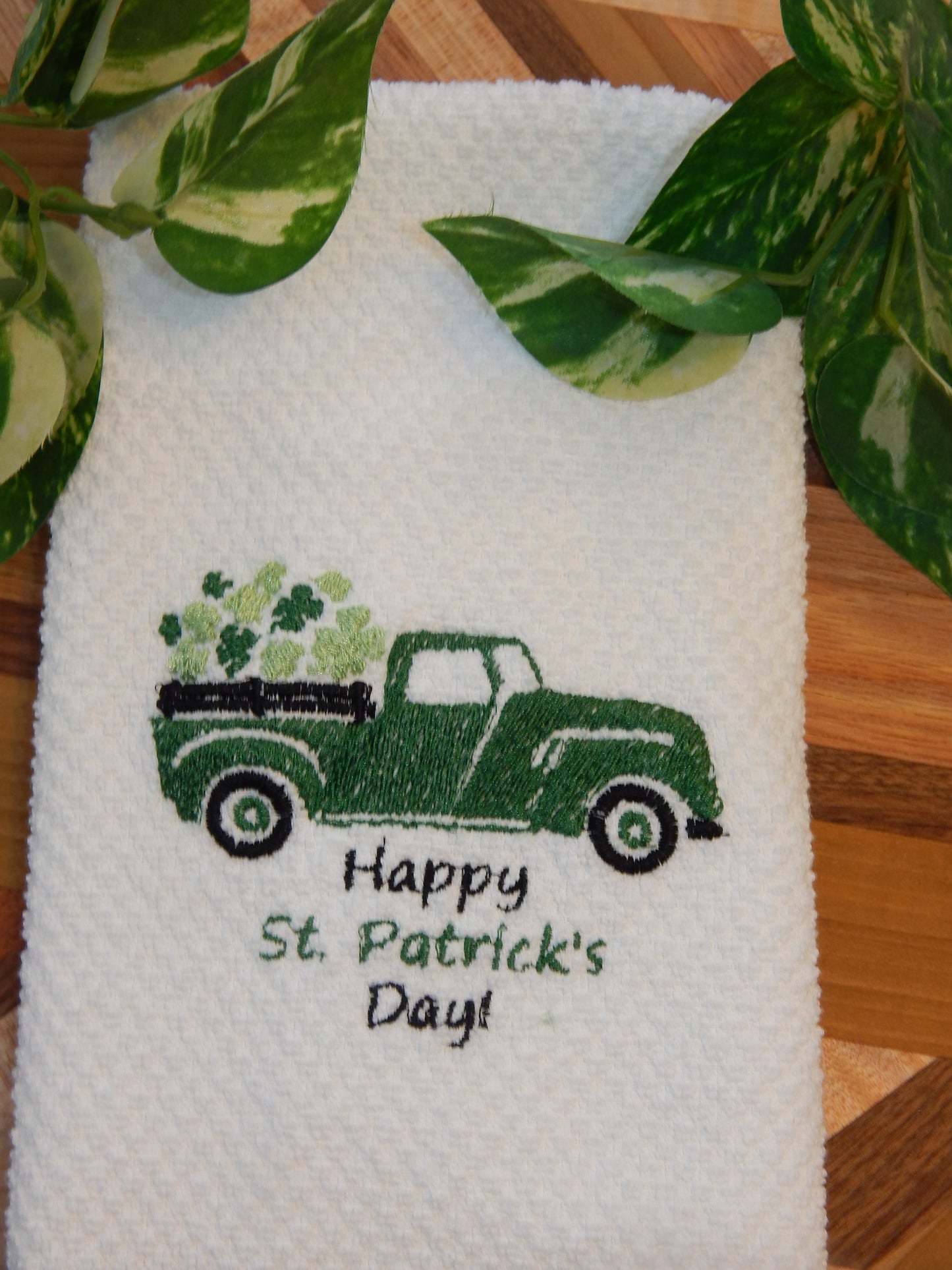 St. Patrick's Day Towel | St. Patty's Day | Embroidered | Decoration | Happy St. Patrick's Day | Kitchen Towel | Bathroom Towel | Shamrock